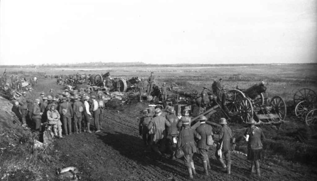 208_Prisoners and wounded passing 2nd Canadian Siege Bty. Advance East of Arras. October, 1918.
